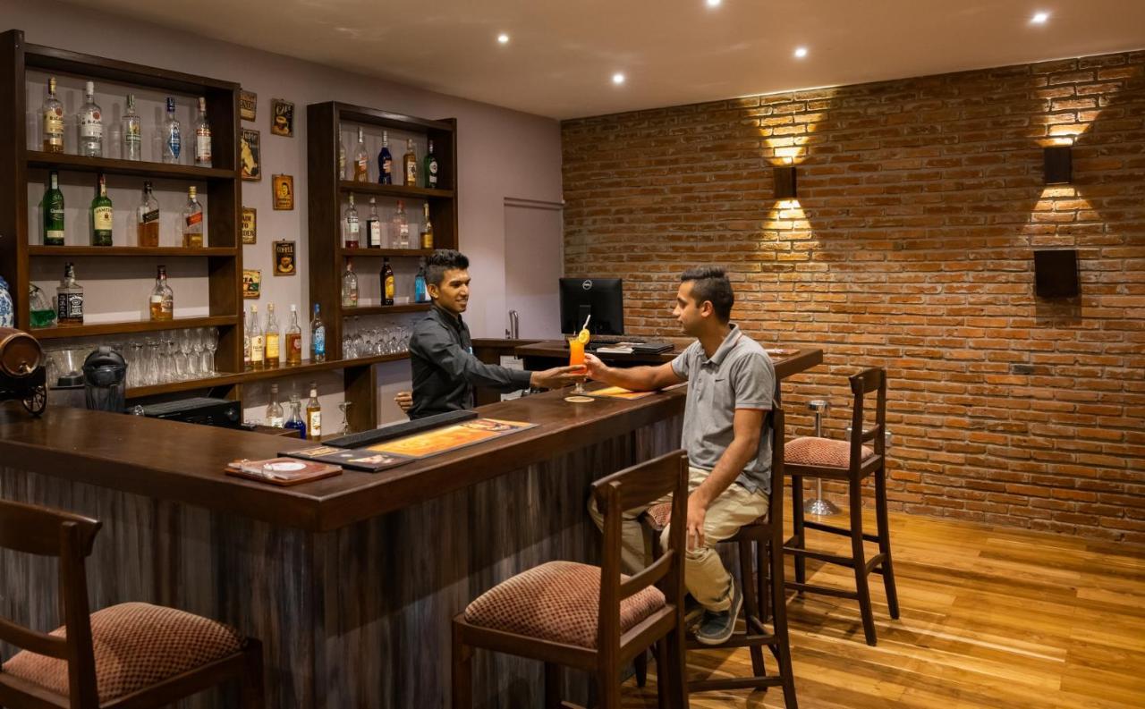 Galway Heights Hotel Nuwara Eliya Bagian luar foto
