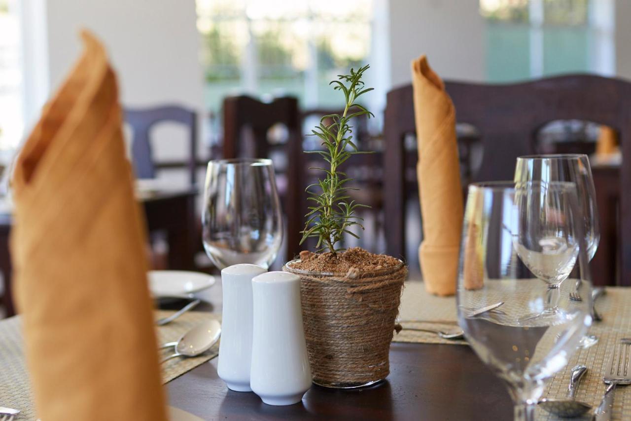 Galway Heights Hotel Nuwara Eliya Bagian luar foto